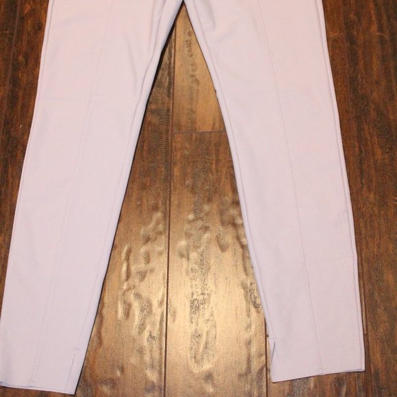 2/$20 🏷 Old Navy Powersoft Active Leggings Size M - Picture 5 of 5